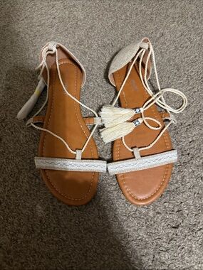 Pinky Beige Lace-Up Tassel Flat Sandals